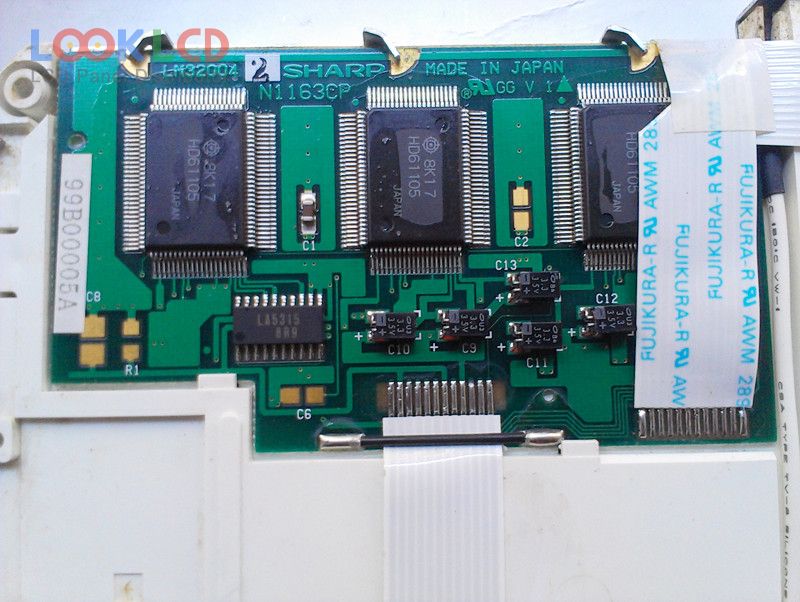 LM32004